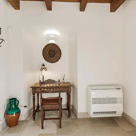 Hotel Masseria Antoglia 4*